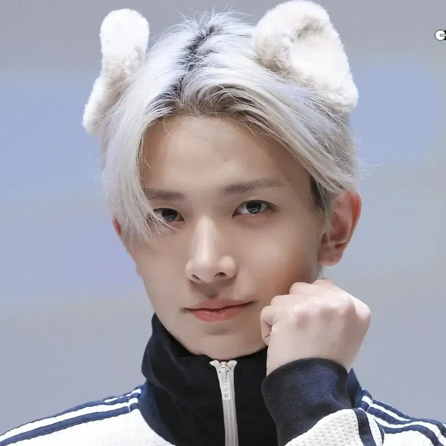 Foto terbaru Heeseung