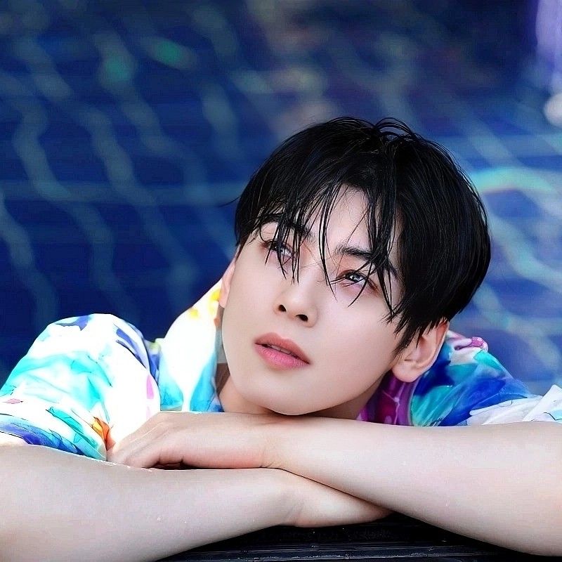 Latest photo of Eunwoo (ASTRO)