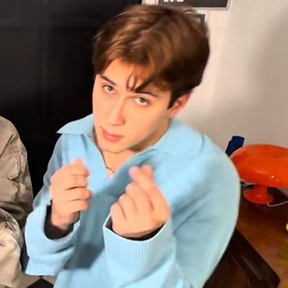 Behind-the-scenes cut of Alejandro (SANTOS BRAVOS)