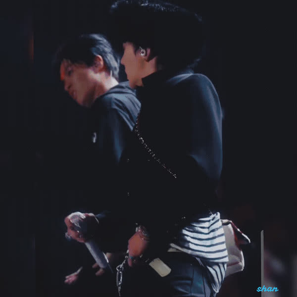 Best moment chosen by G-DRAGON (BIGBANG) fandom