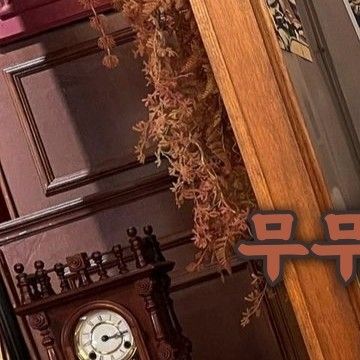 A moment captured by Solar (MAMAMOO)'s fan