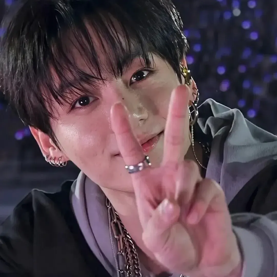 Foto terbaru Jungkook (BTS)