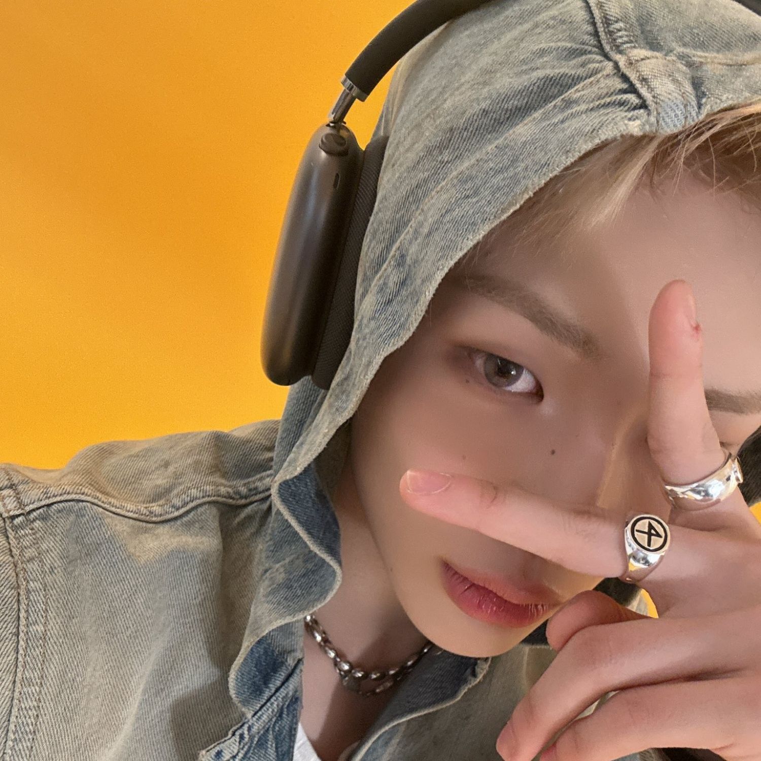 A moment captured by Junhyeok (TNX)'s fan