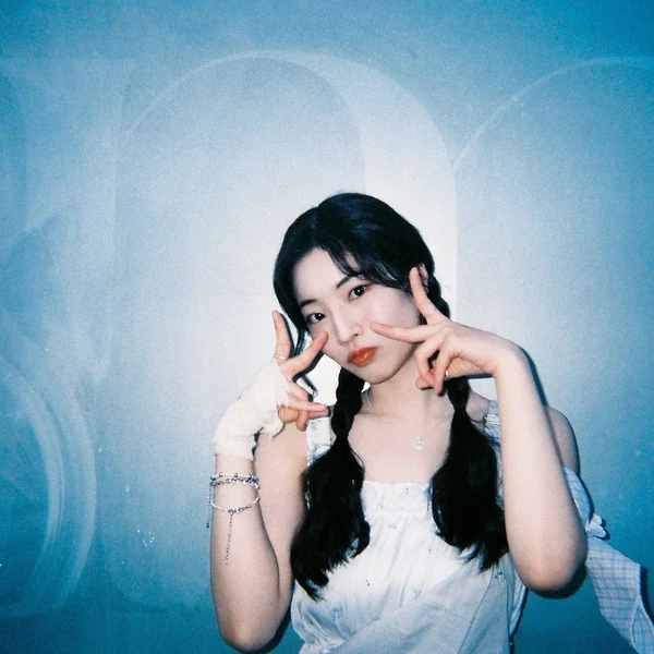 Signature photo of Dahyun (TWICE) capturing their charm