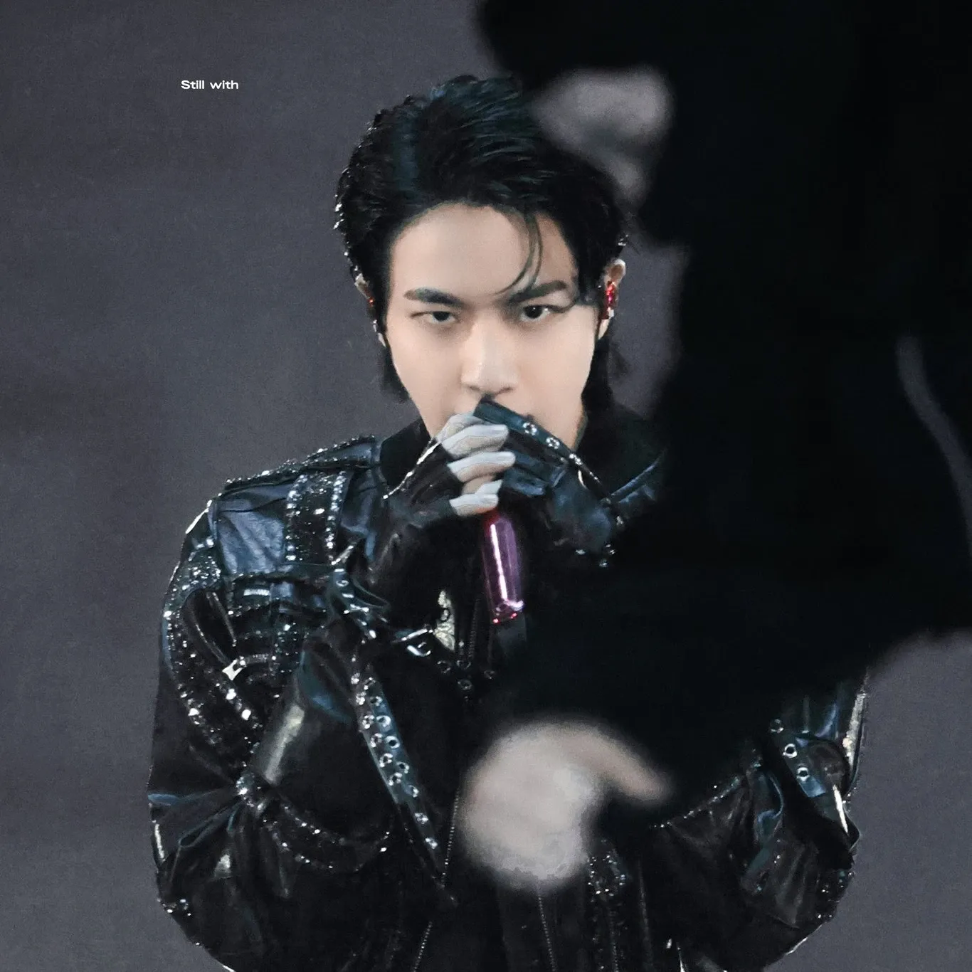 Momen yang diabadikan oleh penggemar Jin (BTS)