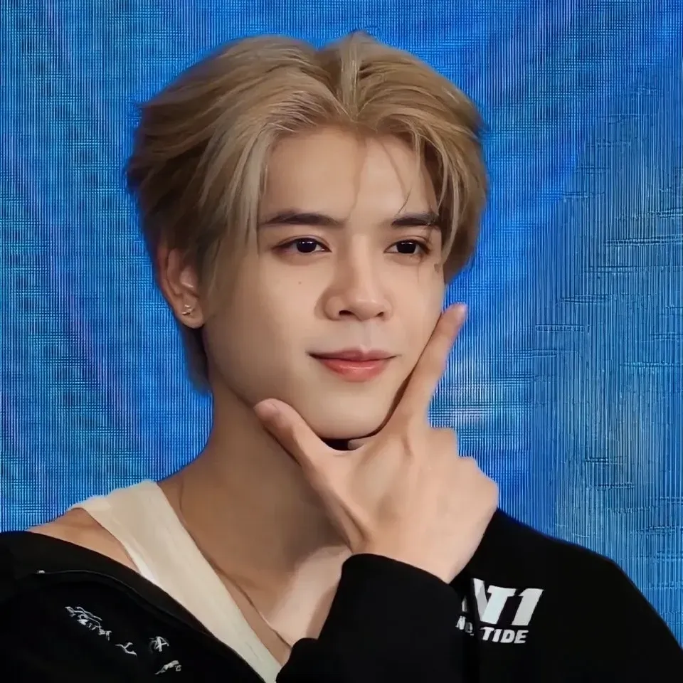 Behind-the-scenes cut of DORN (NexT1DE)