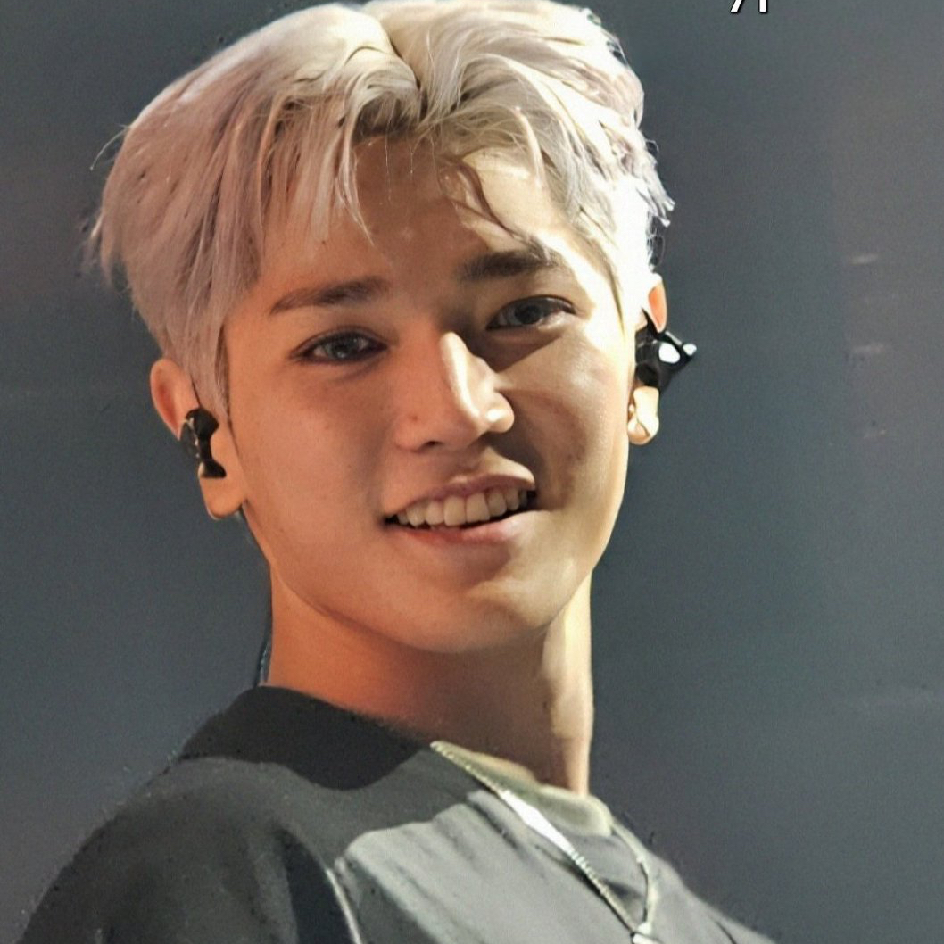 泰容 (NCT 127)的最新照片