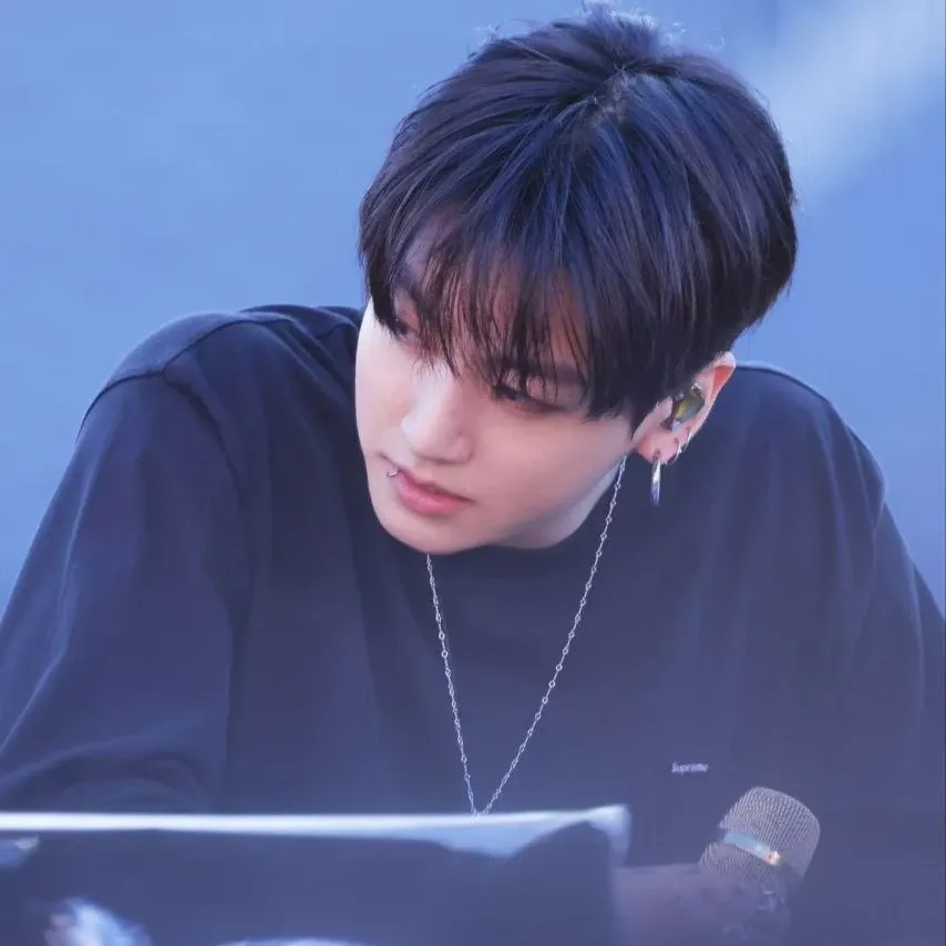 Latest photo of Jungkook (BTS)