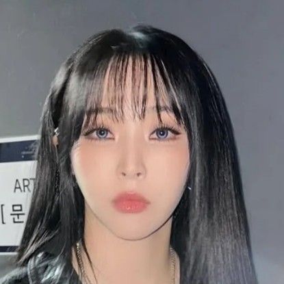 Recent activity shot of Moonbyul (MAMAMOO)
