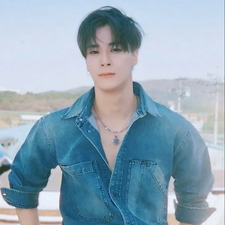 Behind-the-scenes cut of Moonbin (ASTRO)