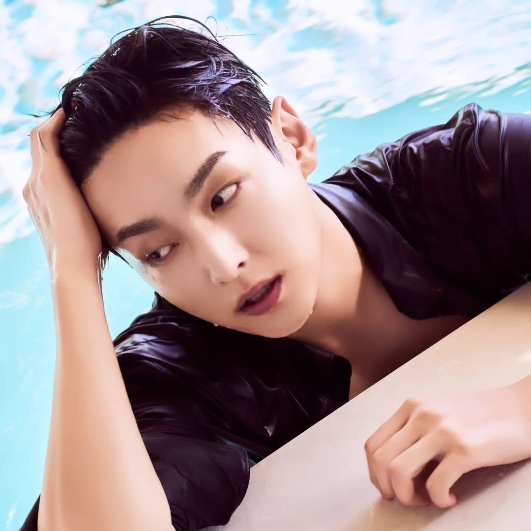 Latest photo of Zuho (SF9)