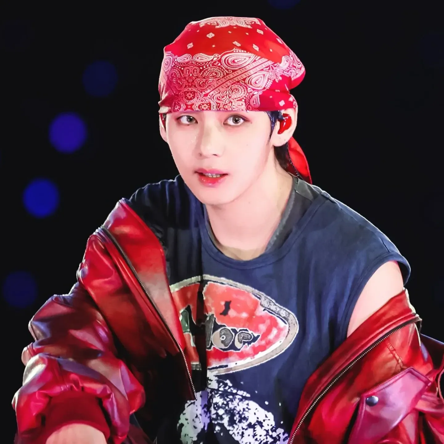 V (防弹少年团)的最新照片