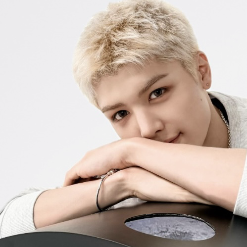 Recent activity shot of Maki (&TEAM)