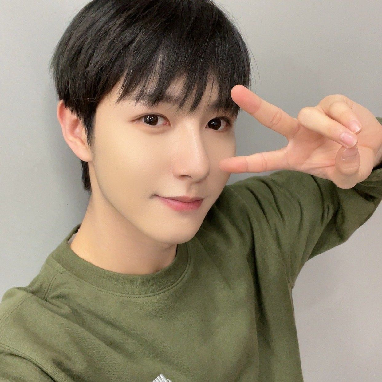 Behind-the-scenes cut of Renjun (NCT DREAM)