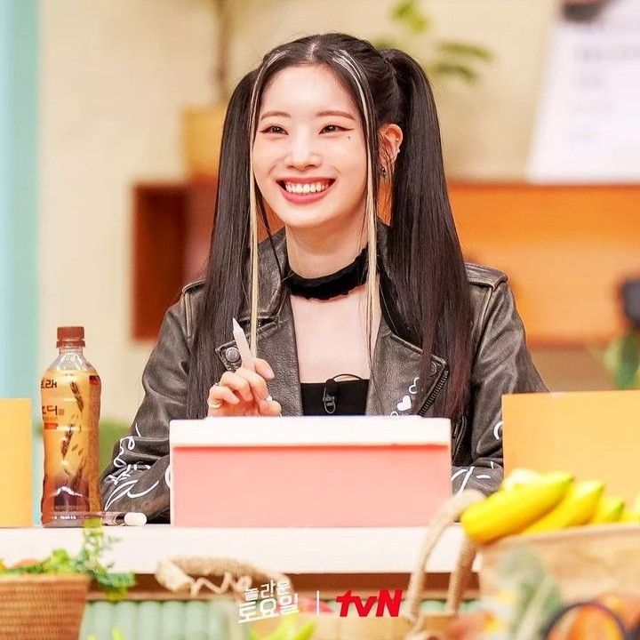 다현 (TWICE)의 비하인드 컷