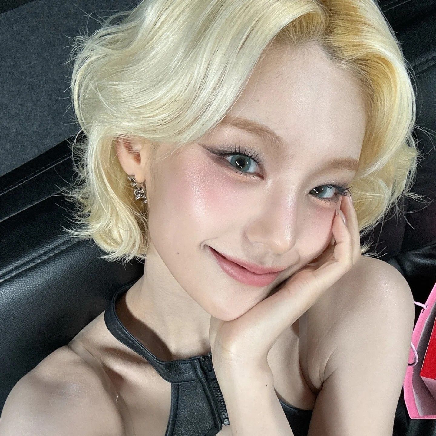 Behind-the-scenes cut of Yeji (ITZY)