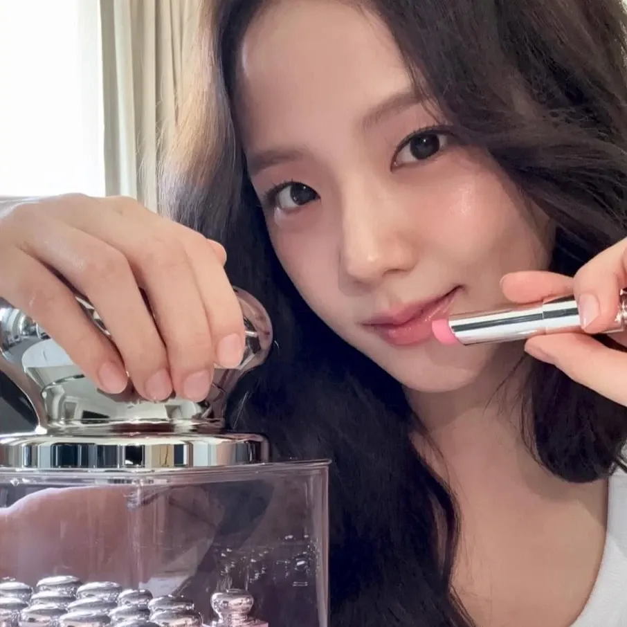 Momen yang diabadikan oleh penggemar Jisoo (BLACKPINK)