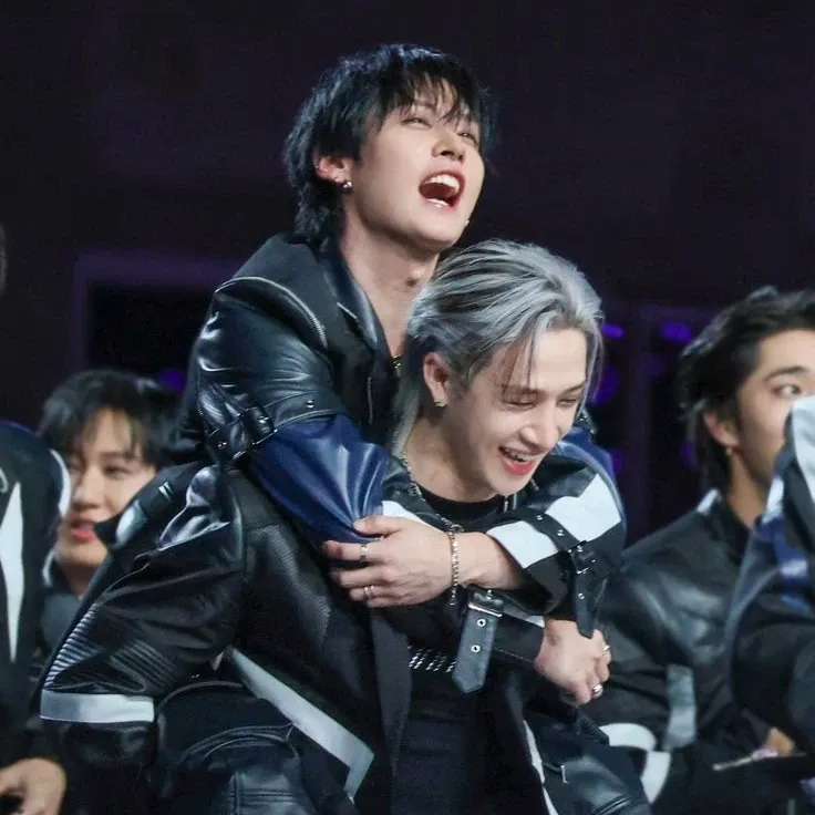 Latest photo of Lee Know (Stray Kids)