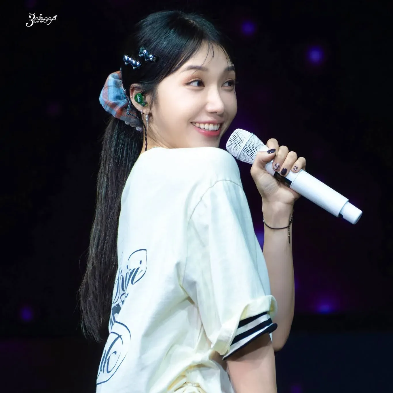 Behind-the-scenes cut of Jeong Eunji (Apink)