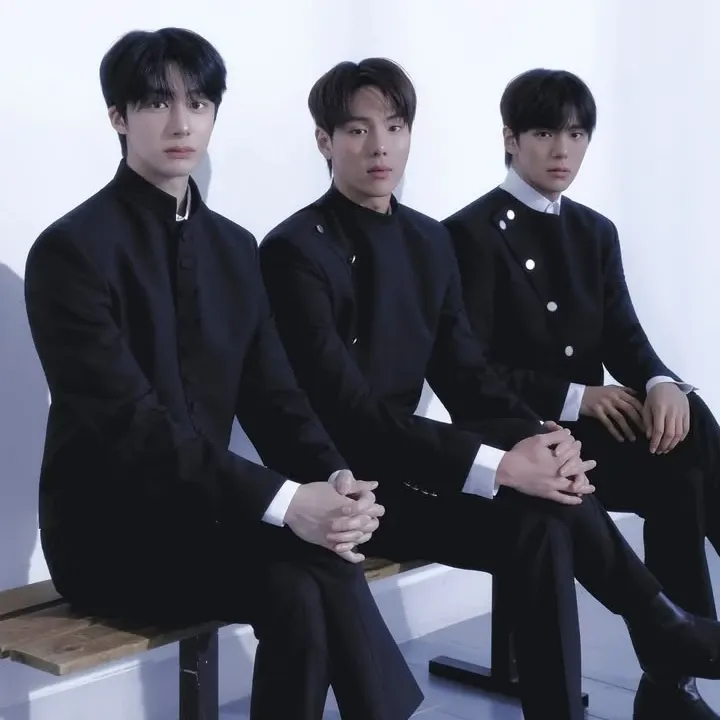 Foto aktivitas terbaru MONSTA X