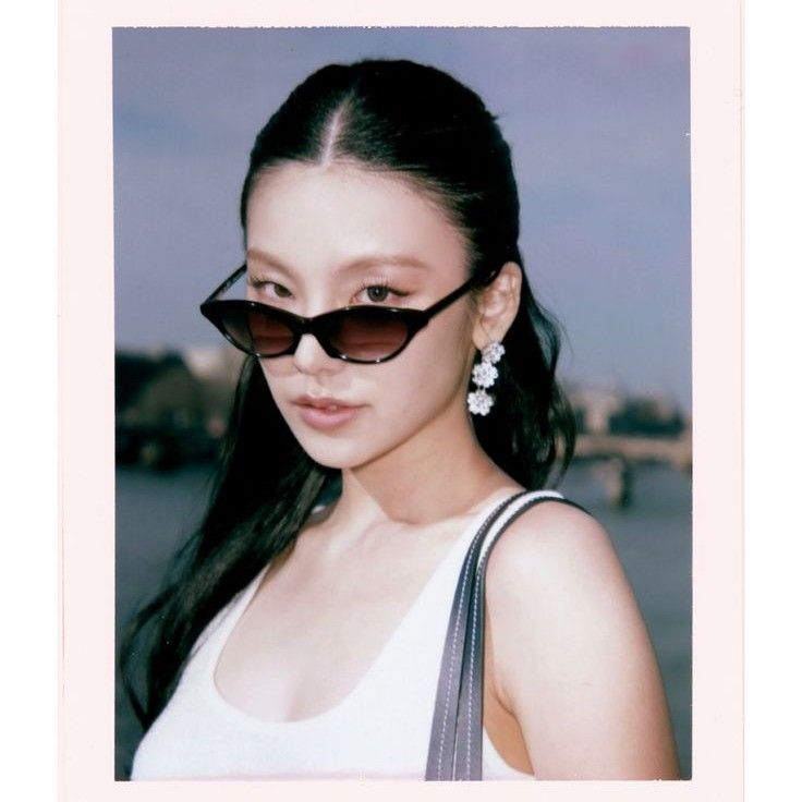 Latest photo of Yeji (ITZY)