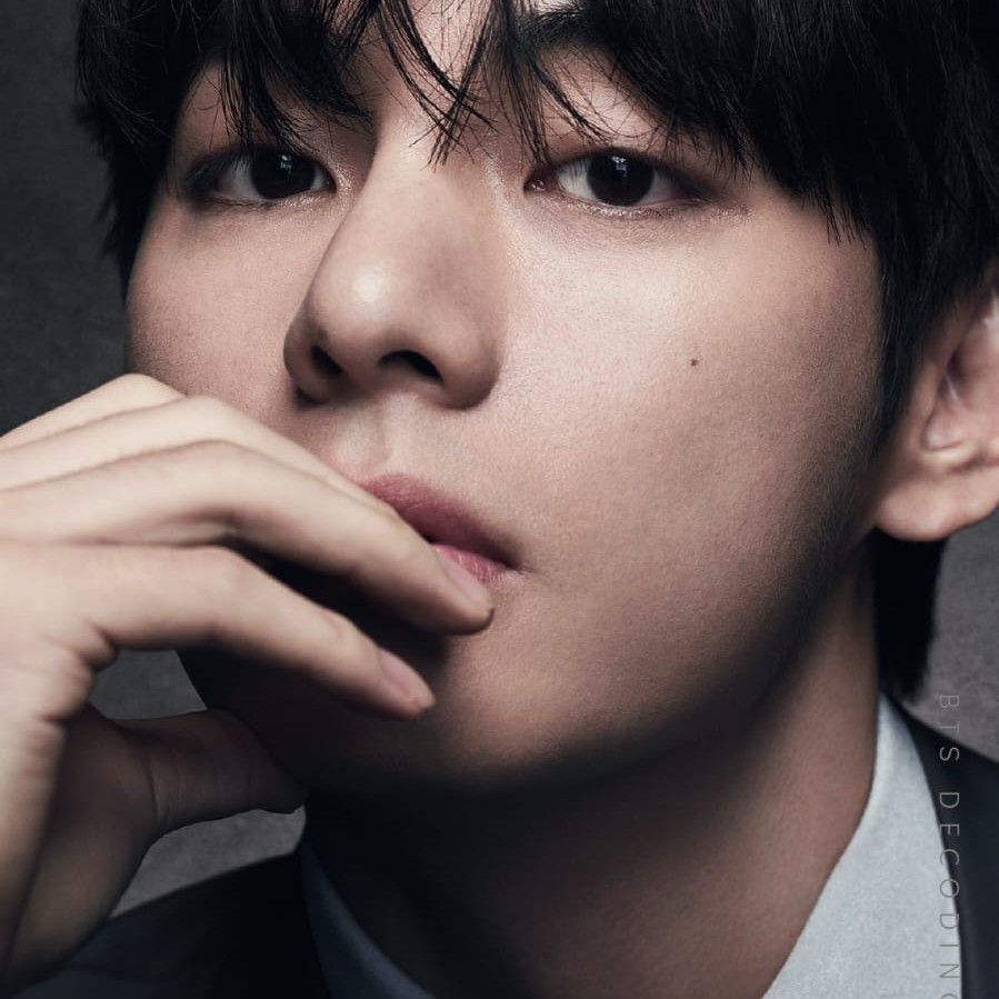 Momen yang diabadikan oleh penggemar V (BTS)