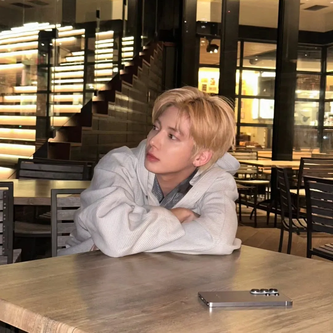 태현 (투모로우바이투게더)의 비하인드 컷
