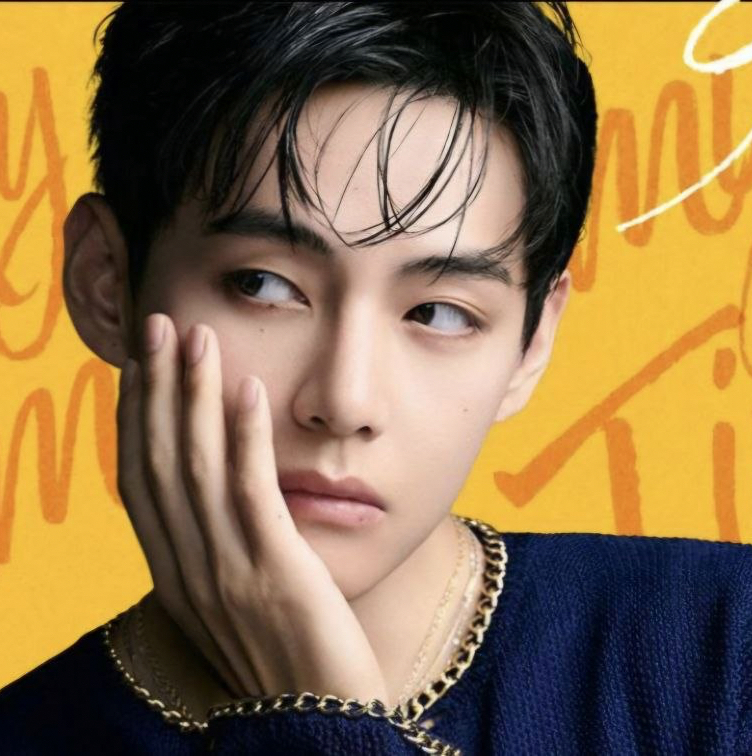 뷔 (방탄소년단)의 최신 사진