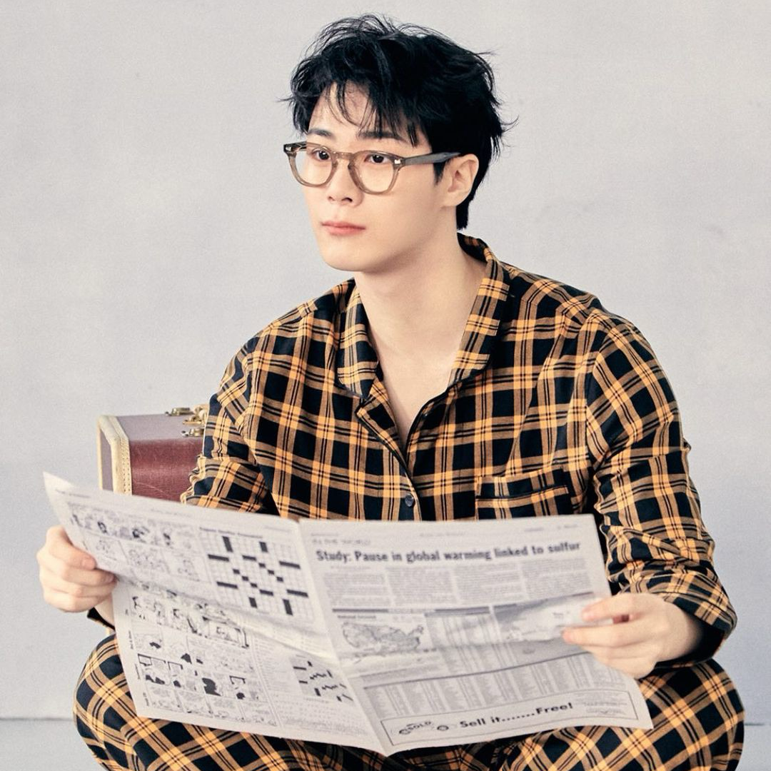 A moment captured by Moonbin (ASTRO)'s fan