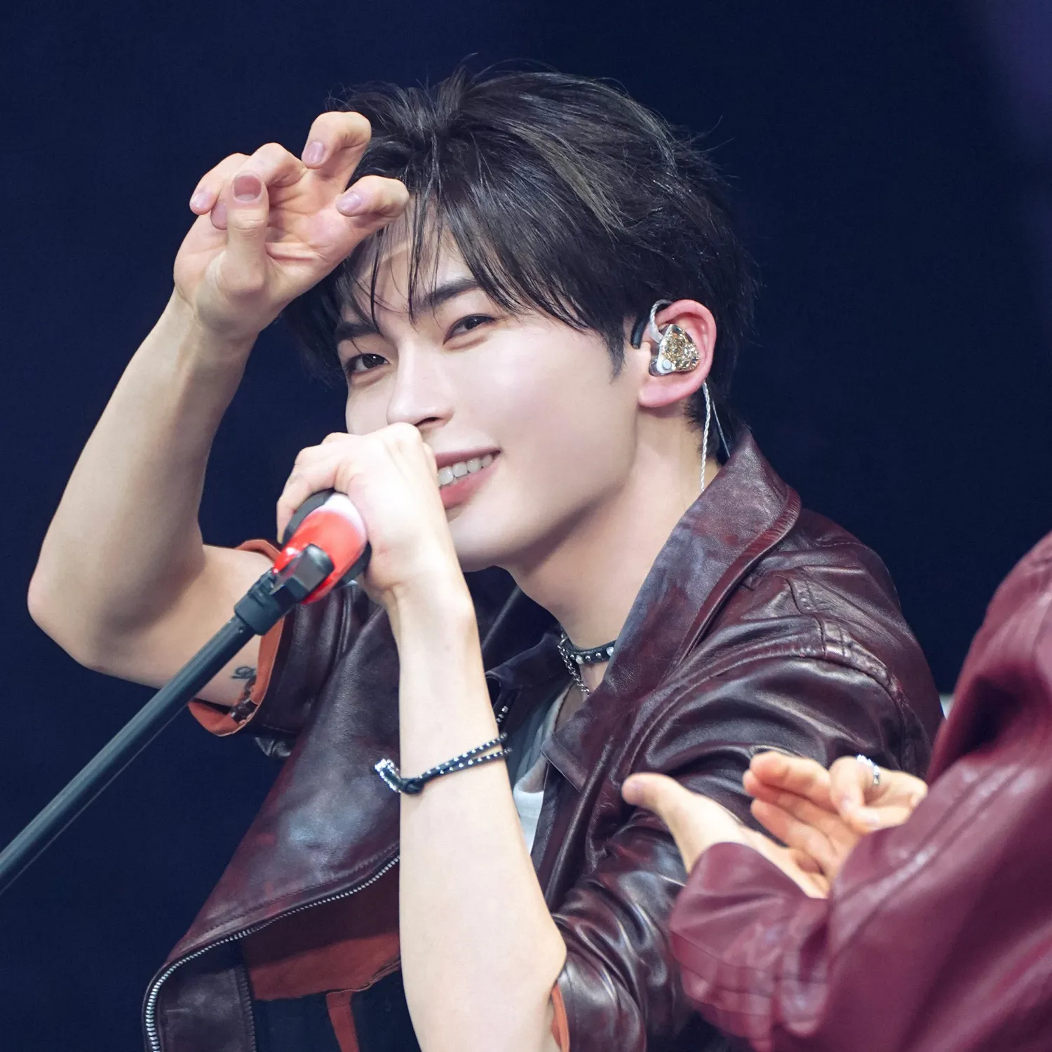 成韓彬 (ZEROBASEONE)的最新照片