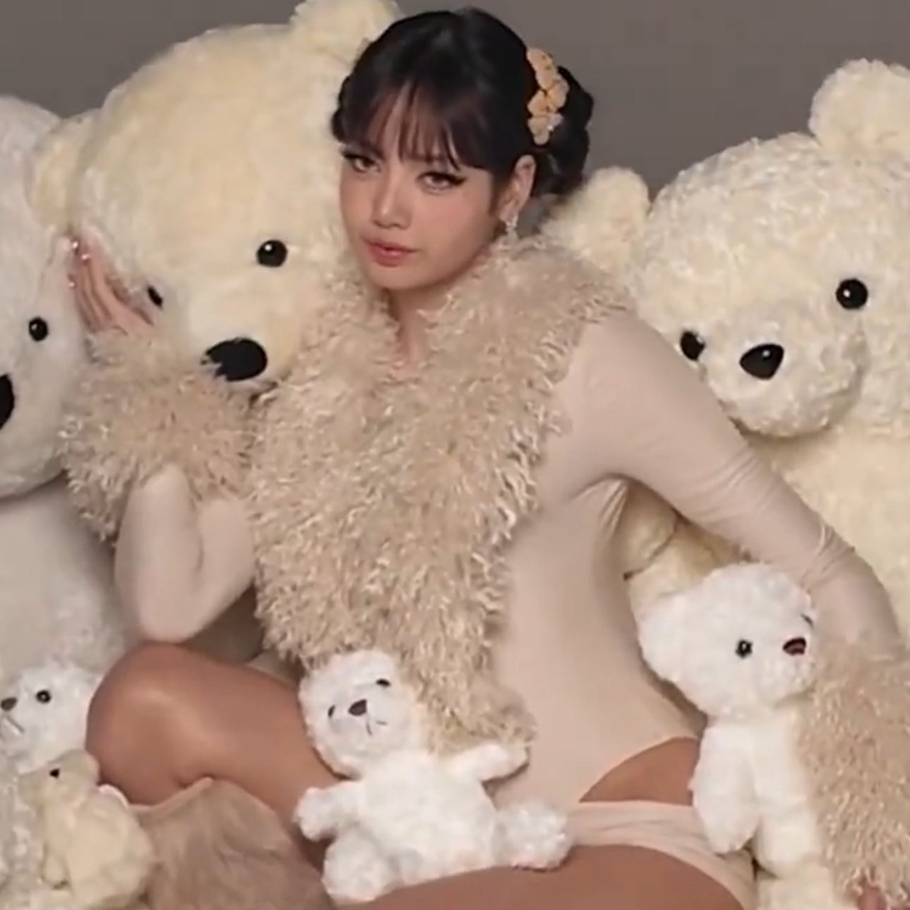 Potret di balik layar Lisa (BLACKPINK)