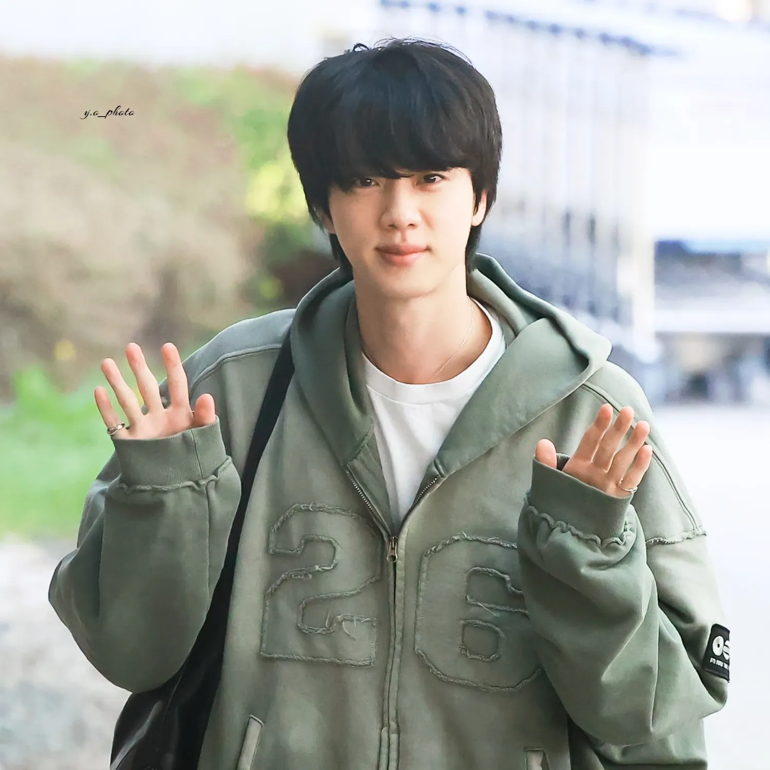 Potret di balik layar Jin (BTS)