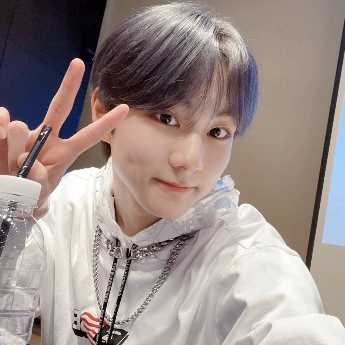 Latest photo of Jungwon (ENHYPEN)