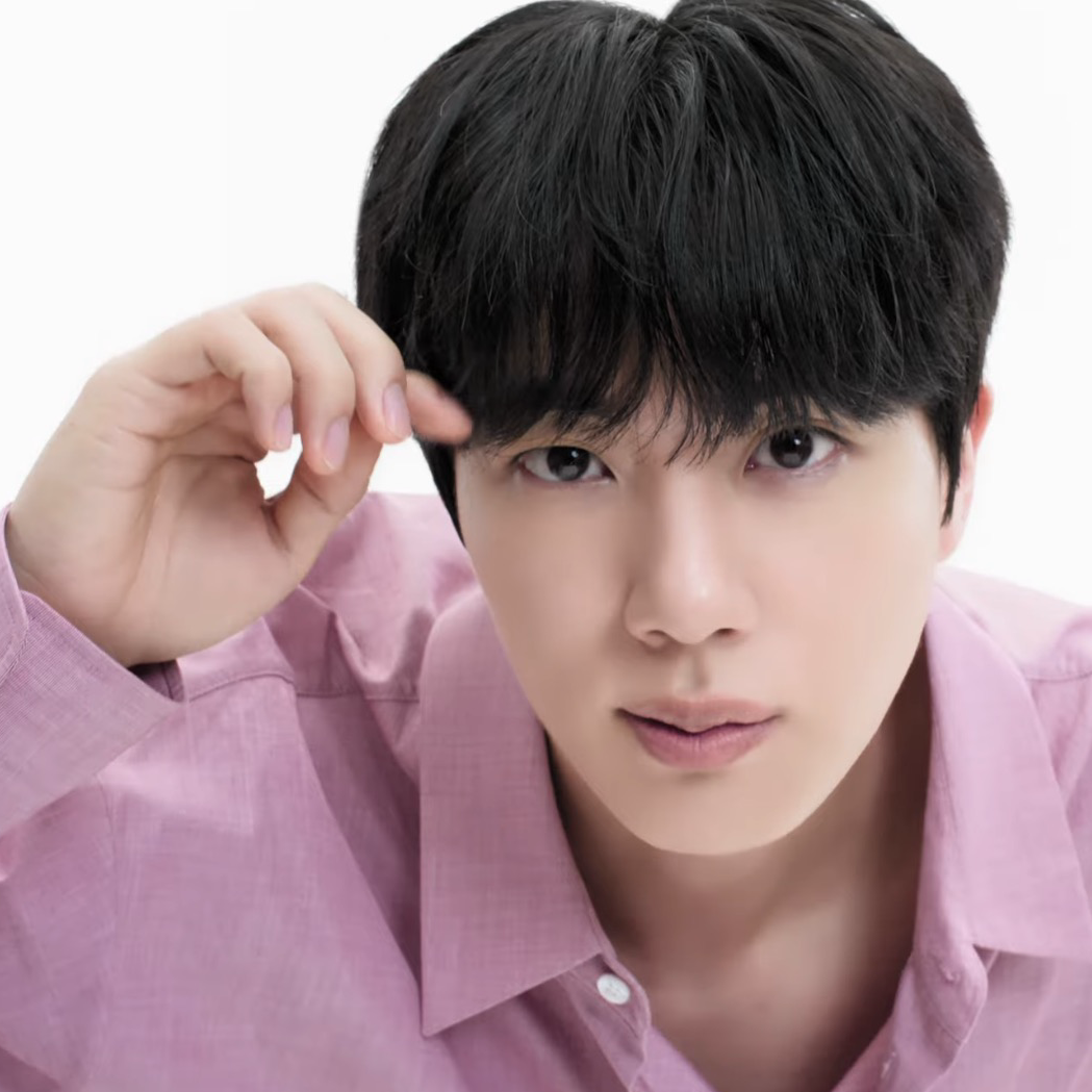 Behind-the-scenes cut of Jin (BTS)