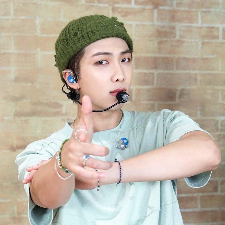 Behind-the-scenes cut of RM (BTS)