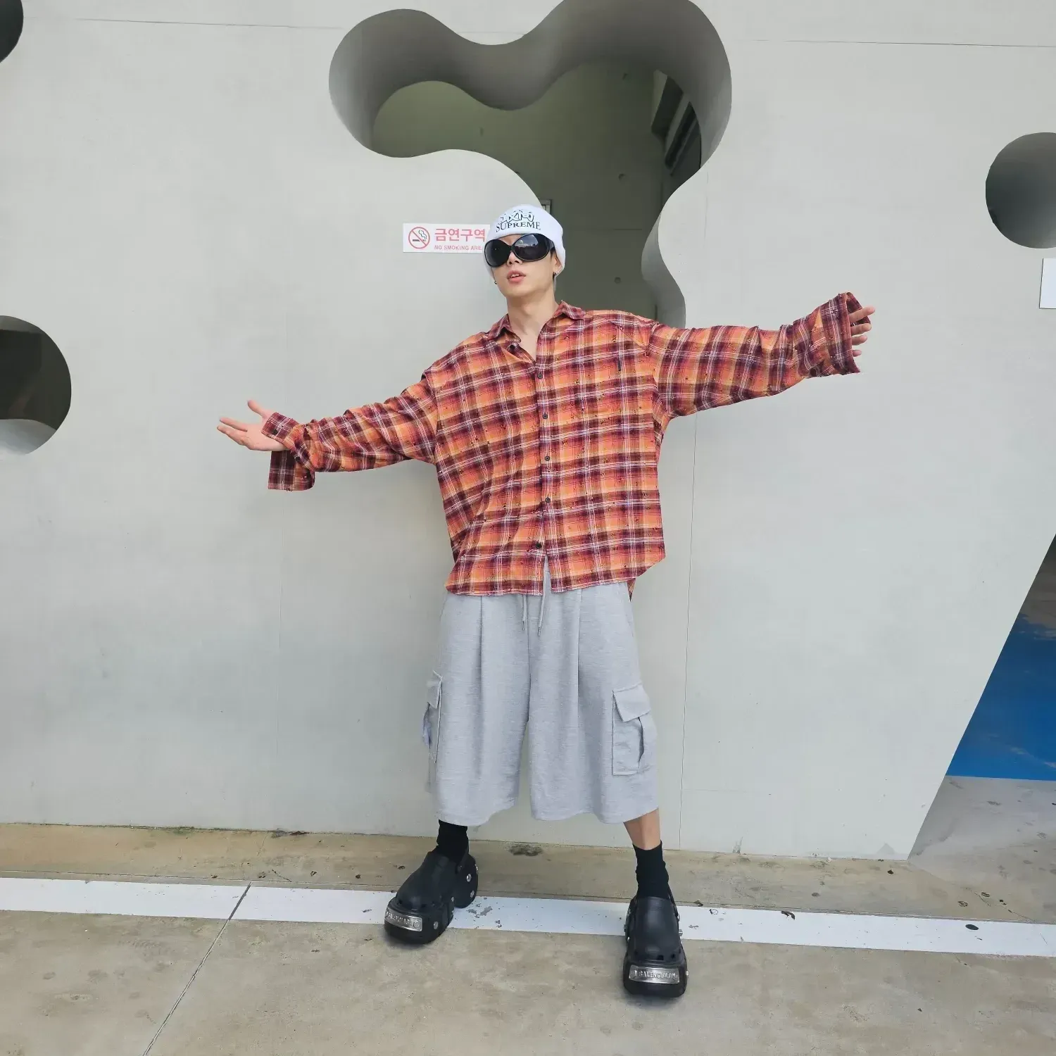 Behind-the-scenes cut of BOBBY (iKON)