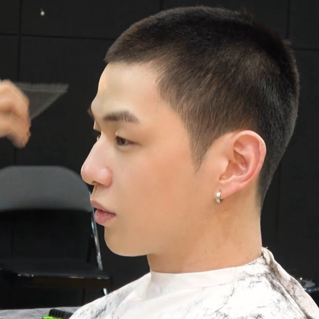 Behind-the-scenes cut of Kang Daniel