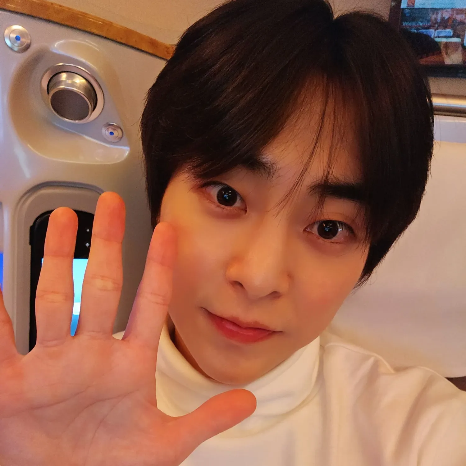 A moment captured by Xiumin (EXO)'s fan