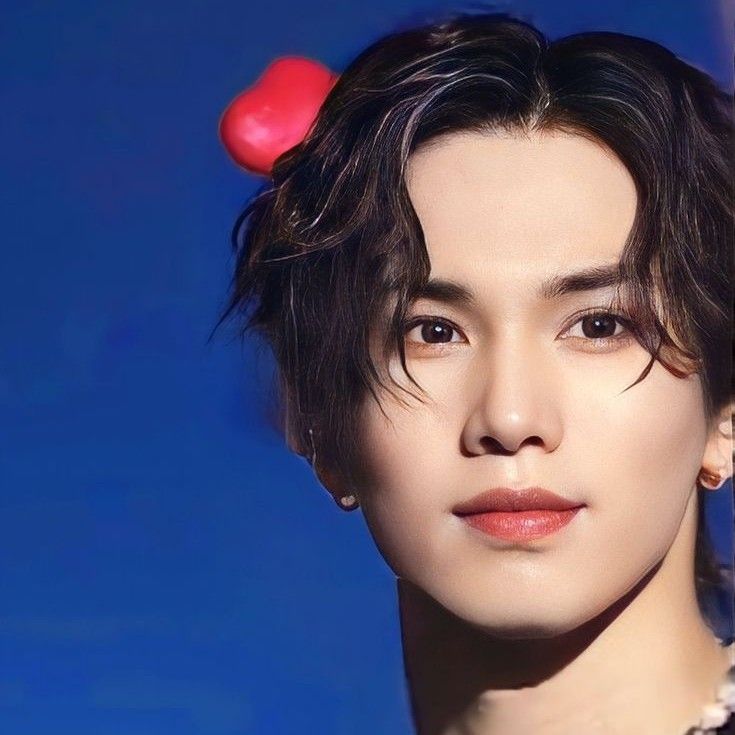 A moment captured by Rocky's fan