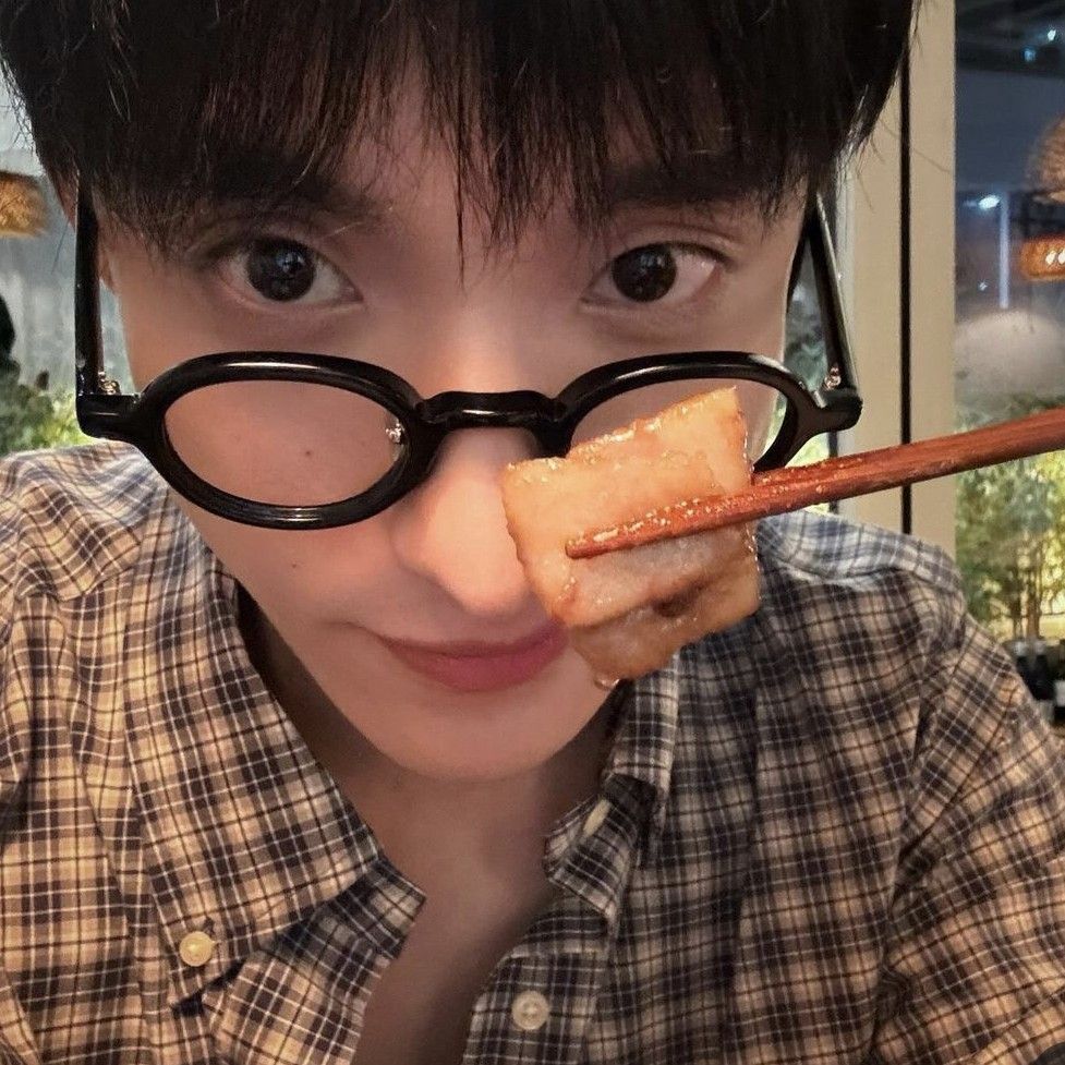 A moment captured by DK (SEVENTEEN)'s fan