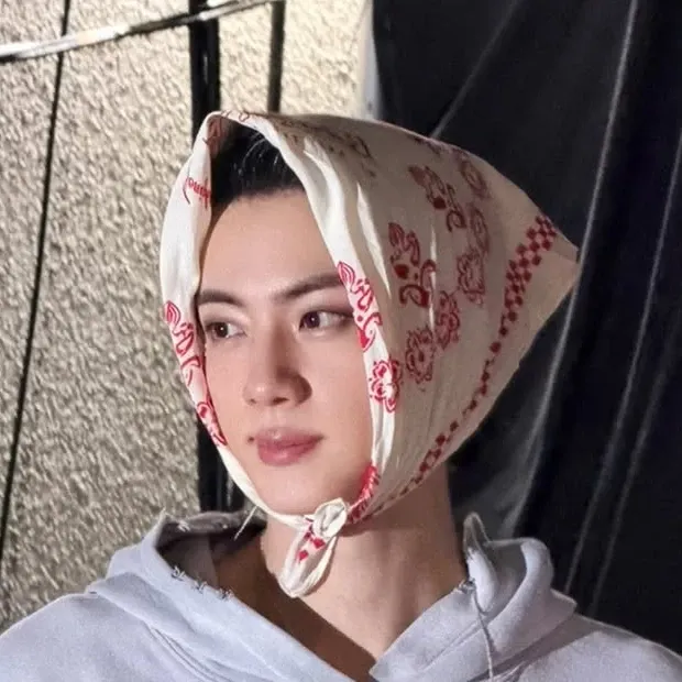 진 (방탄소년단)의 최신 사진