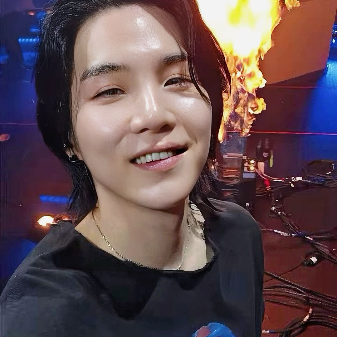 A moment captured by SUGA (BTS)'s fan