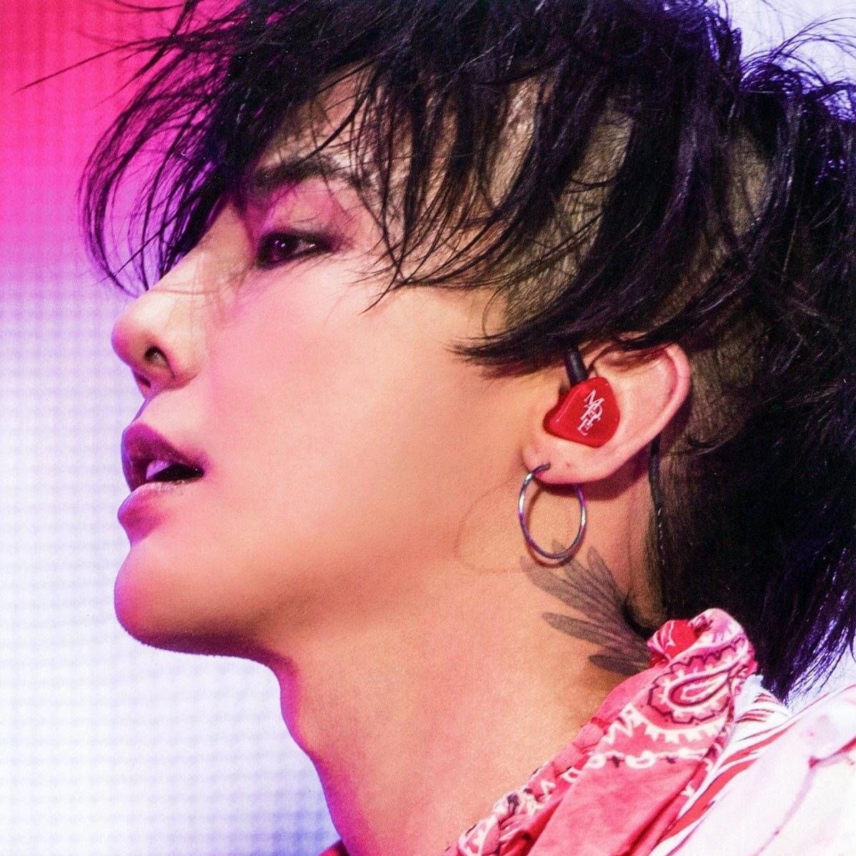 Behind-the-scenes cut of G-DRAGON (BIGBANG)