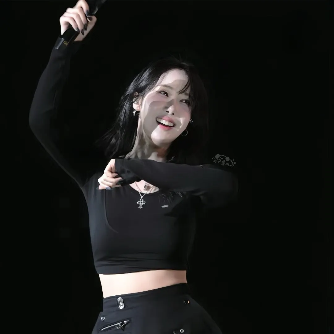 VIVIZ의 최신 사진