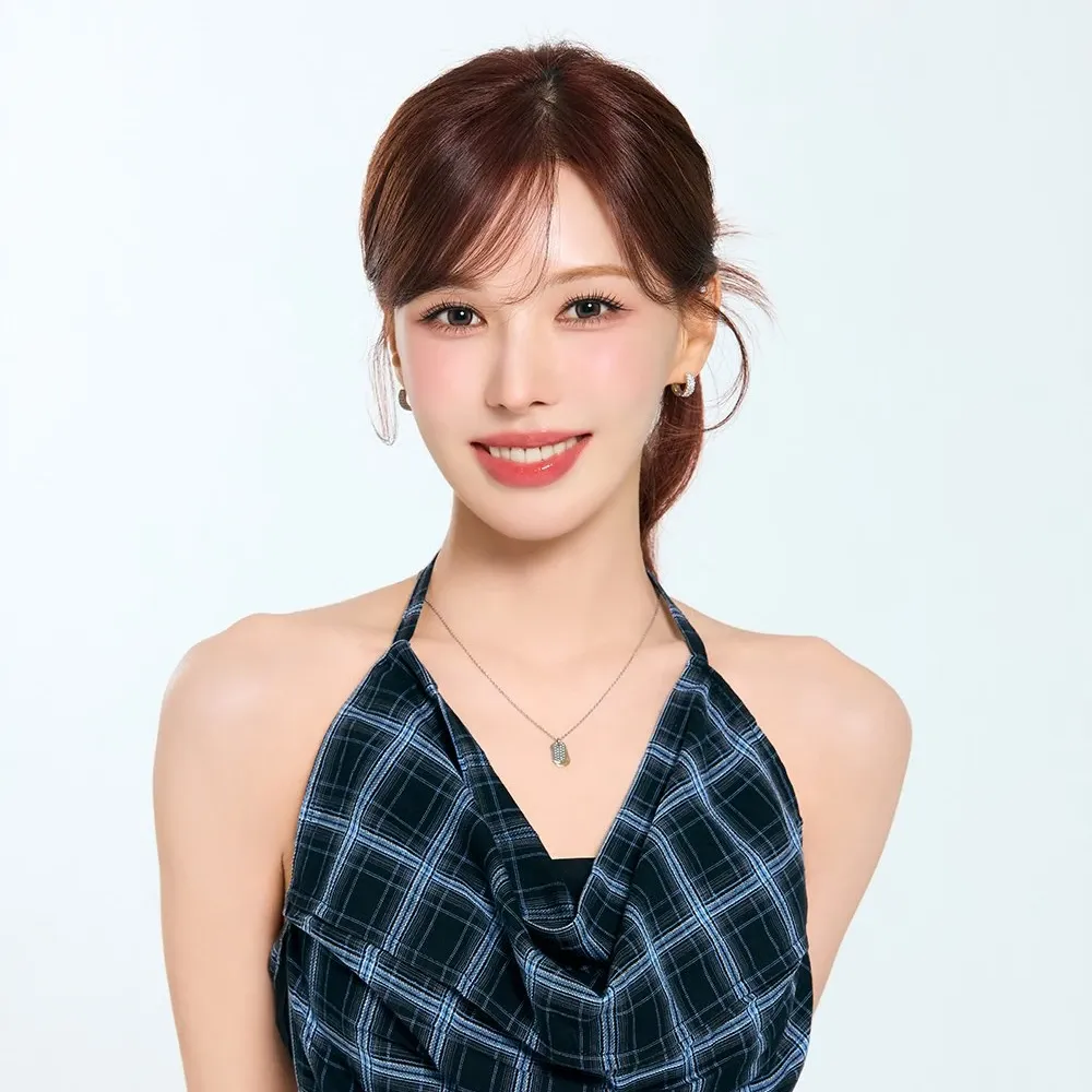 Recent activity shot of Wendy (Red Velvet)