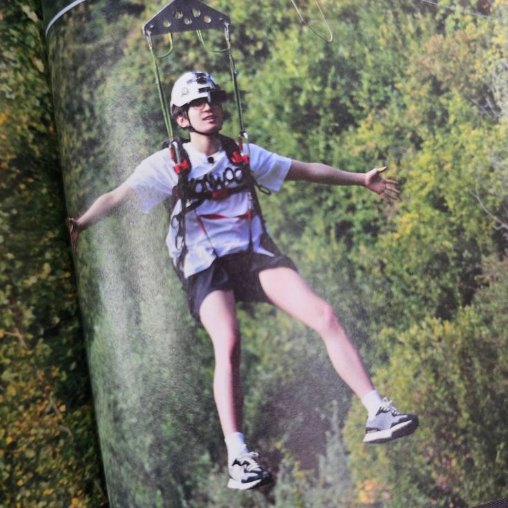 Recent activity shot of Wonwoo (SEVENTEEN)