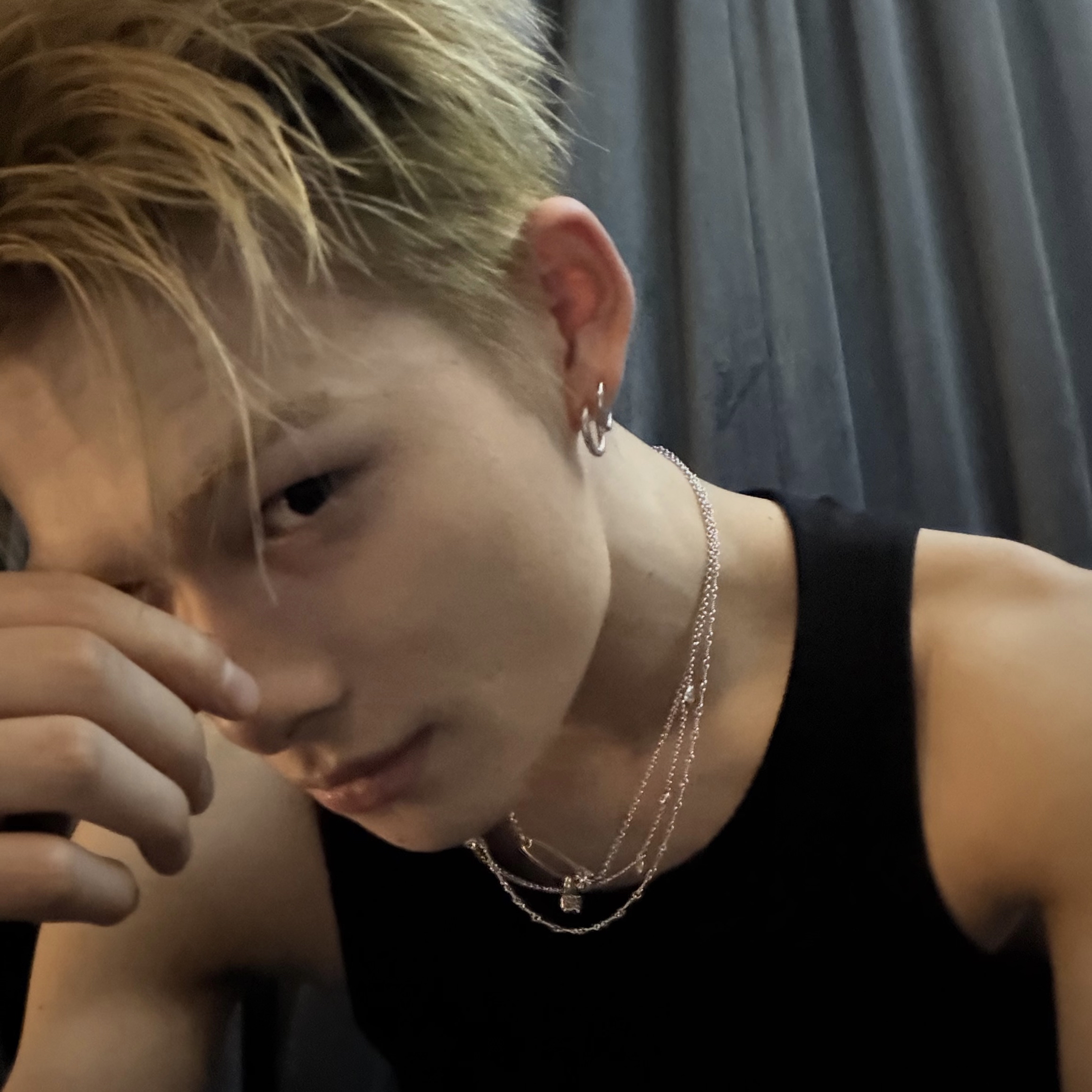 Foto aktivitas terbaru NI-KI (ENHYPEN)