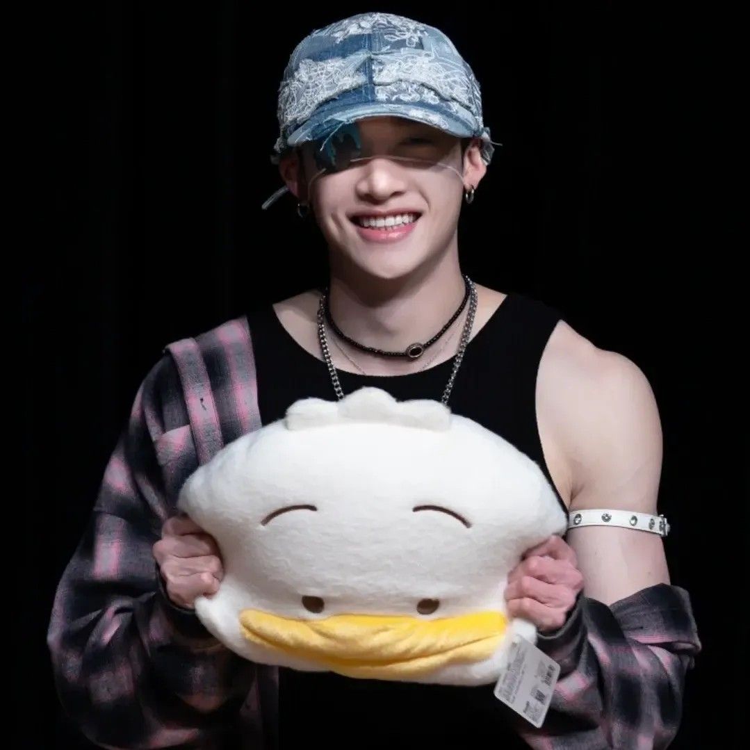 Potret di balik layar Bang Chan (Stray Kids)