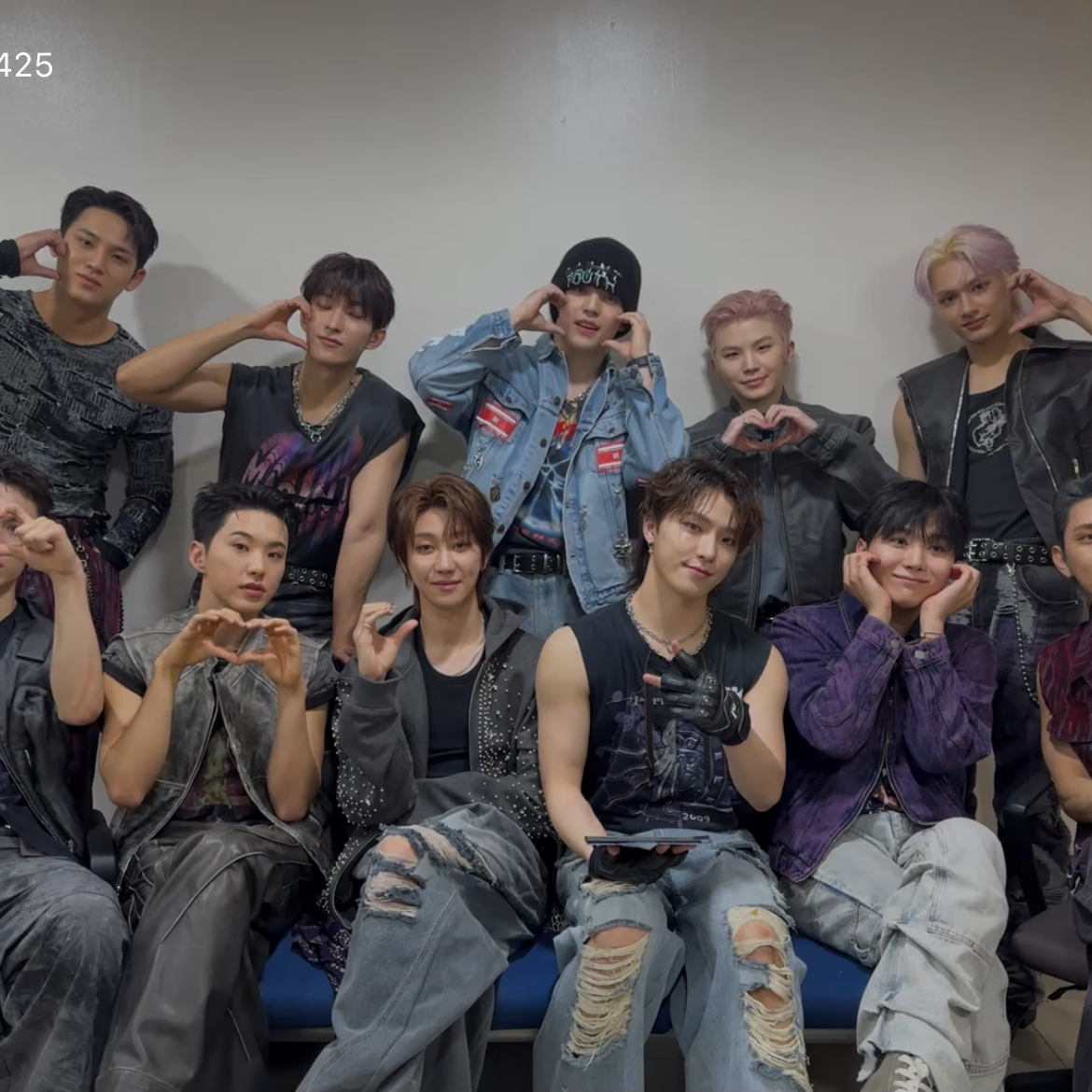 Foto terbaru SEVENTEEN