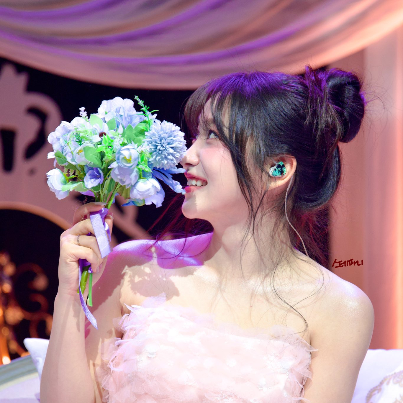 Recent activity shot of Yeri (Red Velvet)